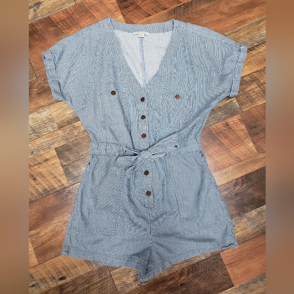 American Eagle Blue & White Striped V-neck Cotton Romper, Size Medium